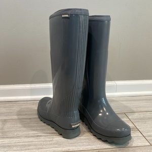 Sorel rain boots